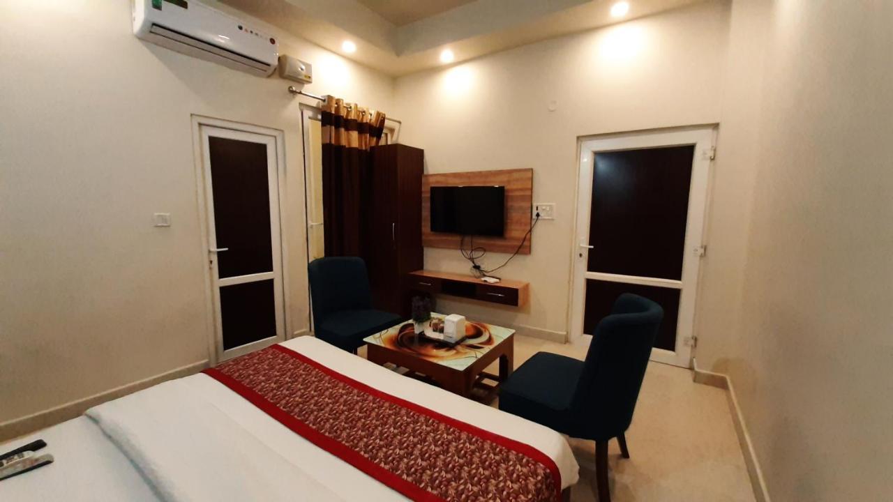 Hotel Ventures Inn Amritsar Extérieur photo
