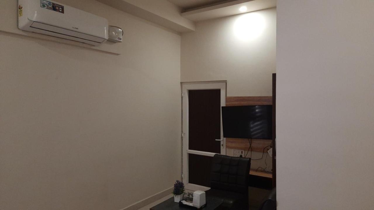 Hotel Ventures Inn Amritsar Chambre photo