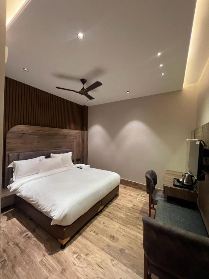 Hotel Ventures Inn Amritsar Extérieur photo